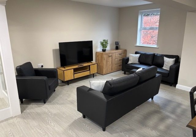 AH Upstairs Kitchen Diner